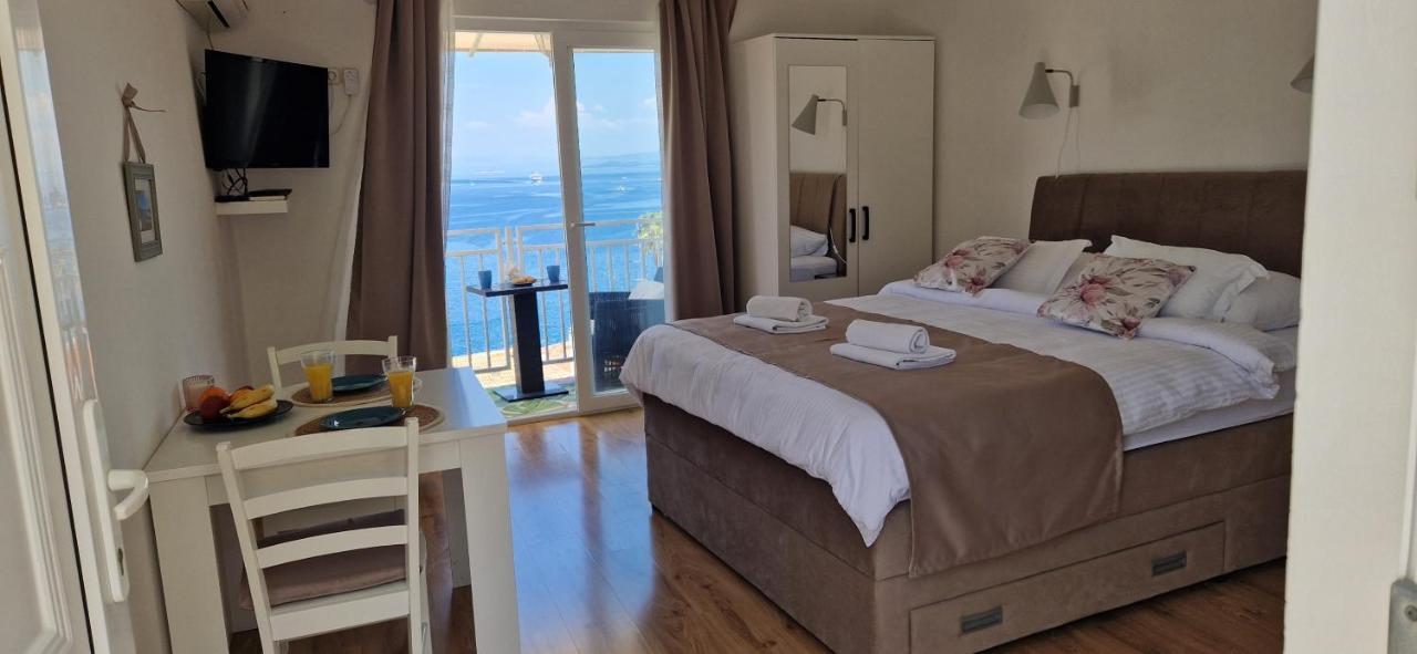 Apartmani Luan Vis Esterno foto