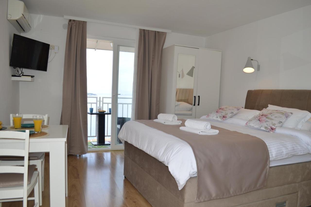 Apartmani Luan Vis Esterno foto