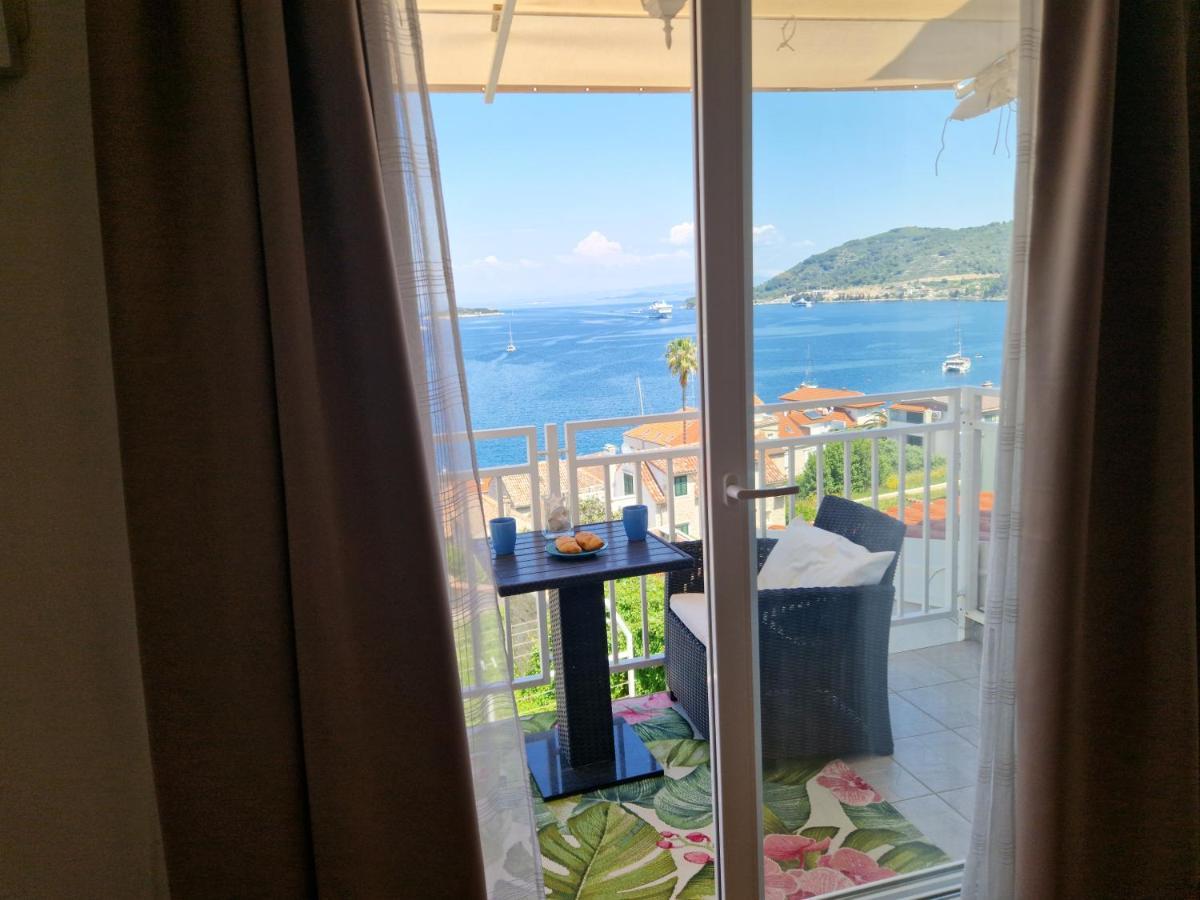 Apartmani Luan Vis Esterno foto