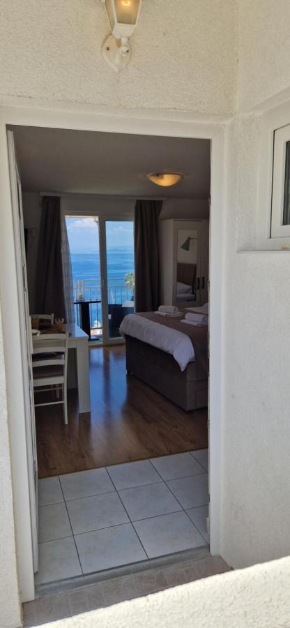 Apartmani Luan Vis Esterno foto