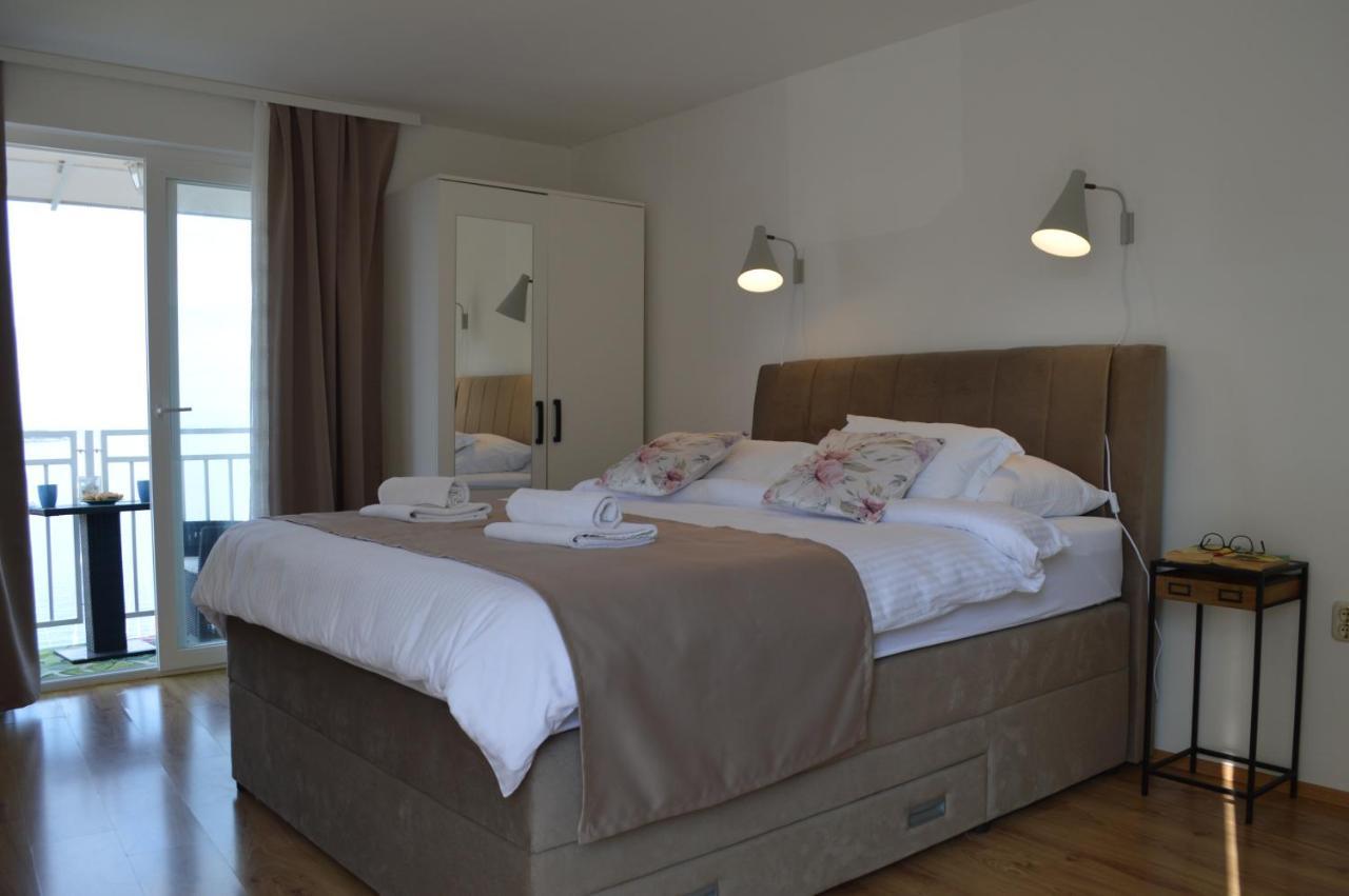 Apartmani Luan Vis Esterno foto