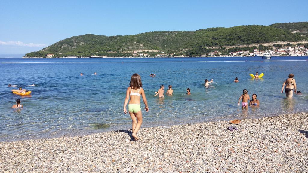 Apartmani Luan Vis Esterno foto