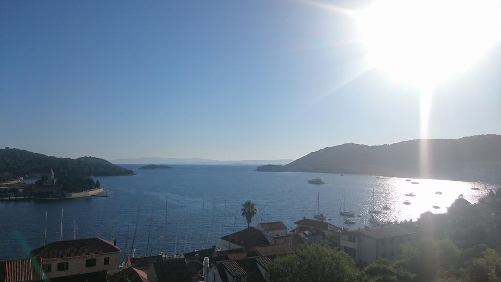 Apartmani Luan Vis Esterno foto